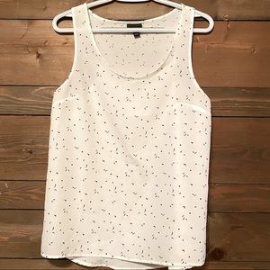 Sleeveless Blouse with Bird Pattern